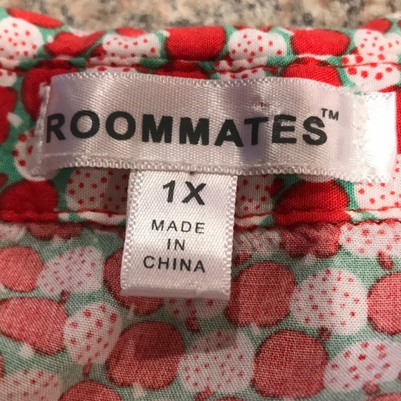 Roommates -Size 1X - Picture 6 of 6